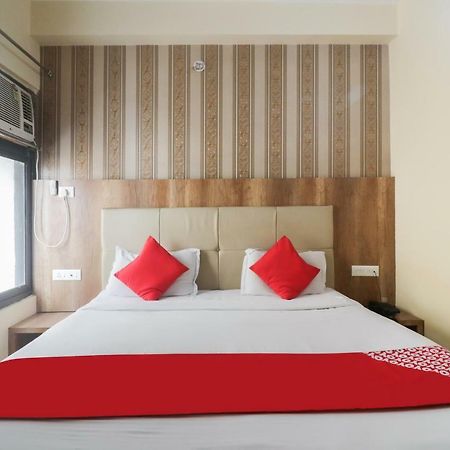 فاراناسي Oyo 48974 Hotel Shweta Residency المظهر الخارجي الصورة
