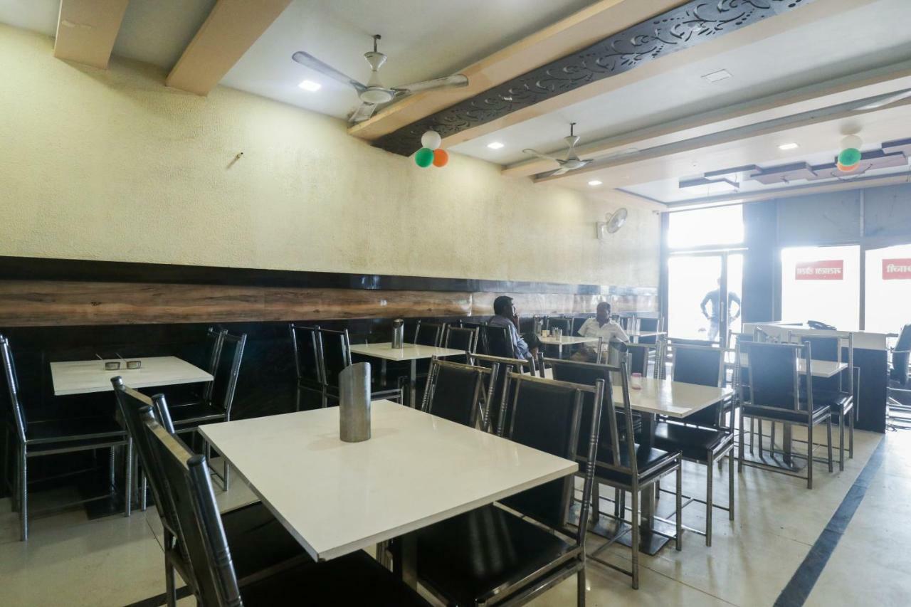 فاراناسي Oyo 48974 Hotel Shweta Residency المظهر الخارجي الصورة