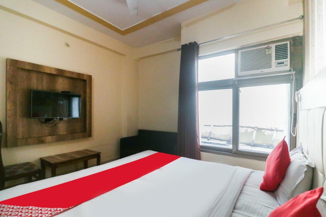 فاراناسي Oyo 48974 Hotel Shweta Residency المظهر الخارجي الصورة