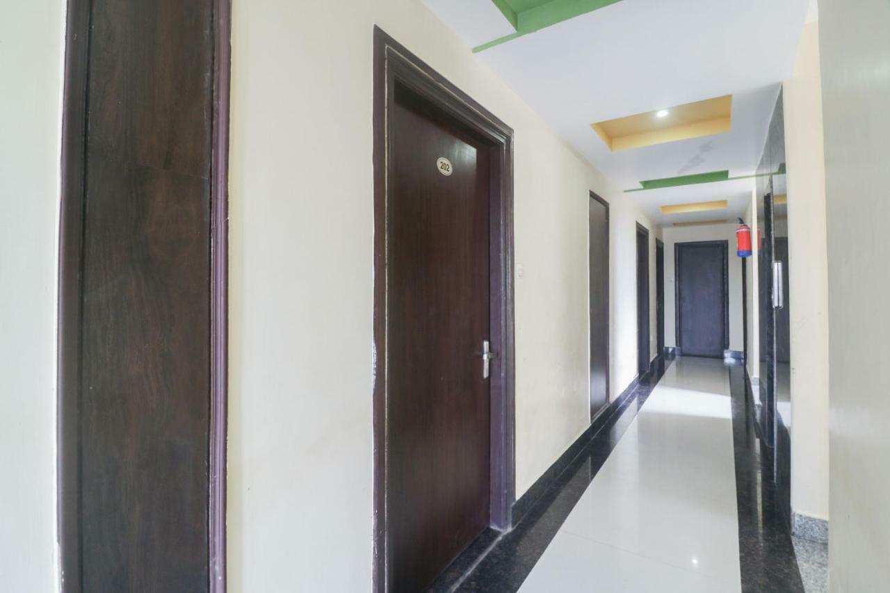 فاراناسي Oyo 48974 Hotel Shweta Residency المظهر الخارجي الصورة
