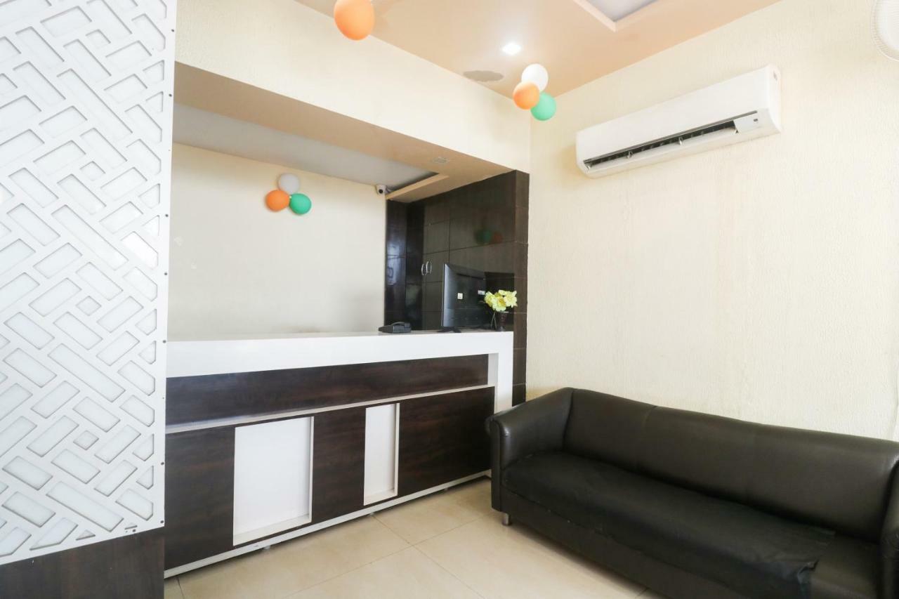 فاراناسي Oyo 48974 Hotel Shweta Residency المظهر الخارجي الصورة